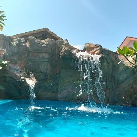 Roemahkoe Holidayhome Malacca Eksteriør bilde
