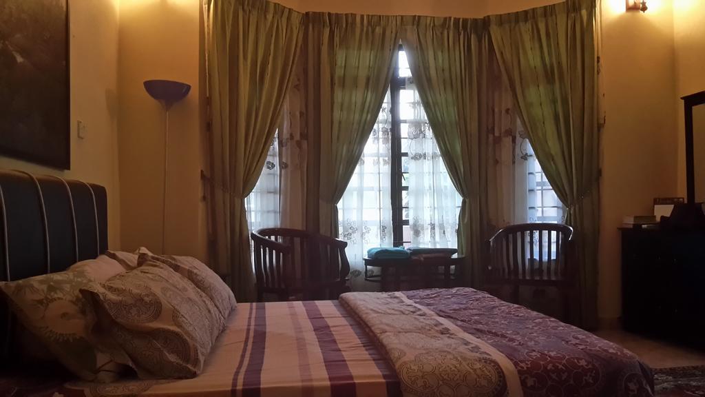 Roemahkoe Holidayhome Malacca Eksteriør bilde