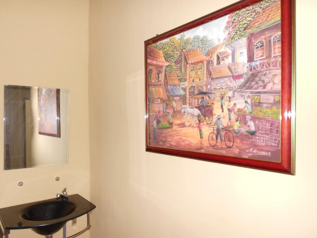 Roemahkoe Holidayhome Malacca Eksteriør bilde